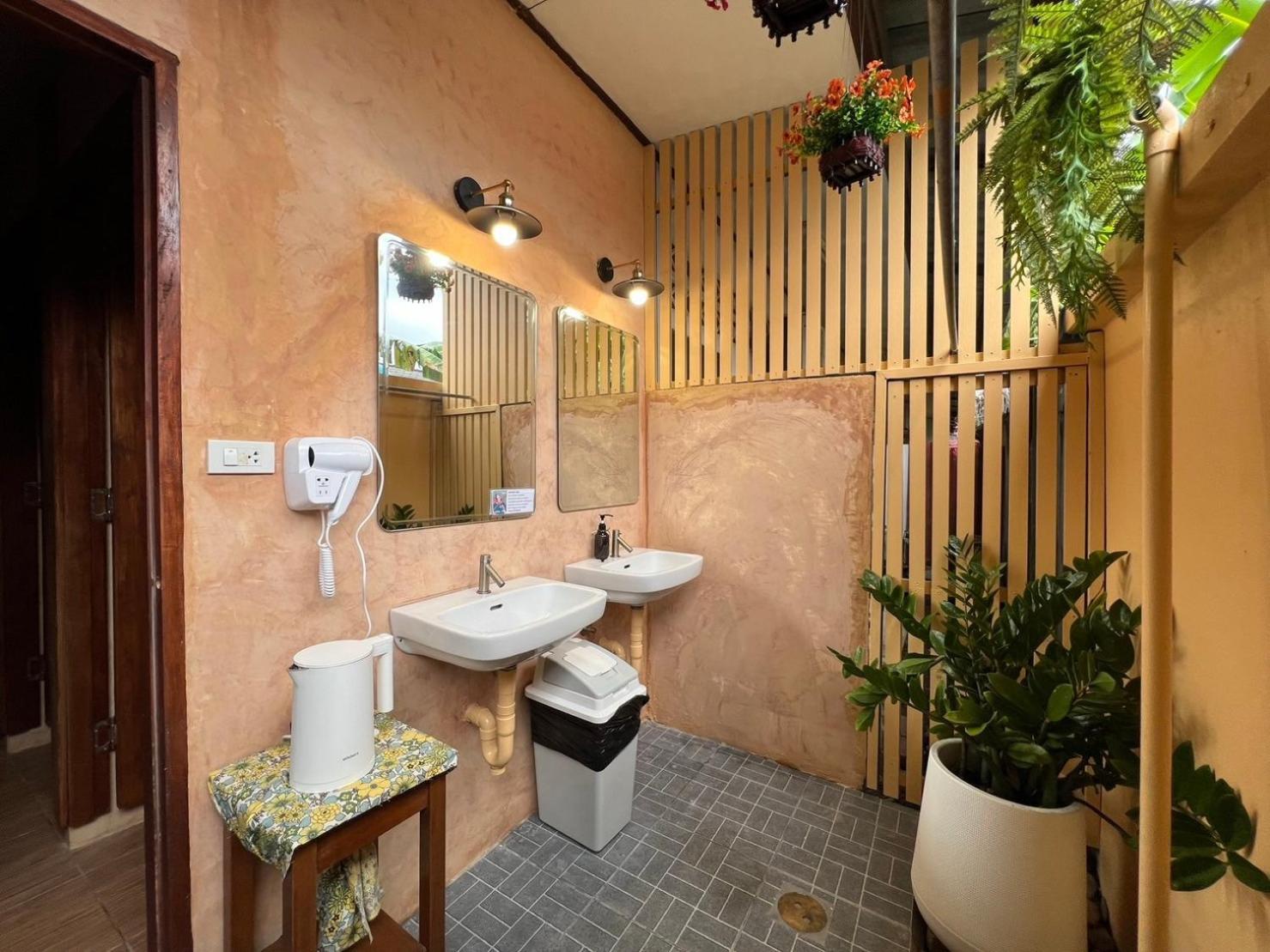 Nai Yang Beach Sierra Hostel מראה חיצוני תמונה